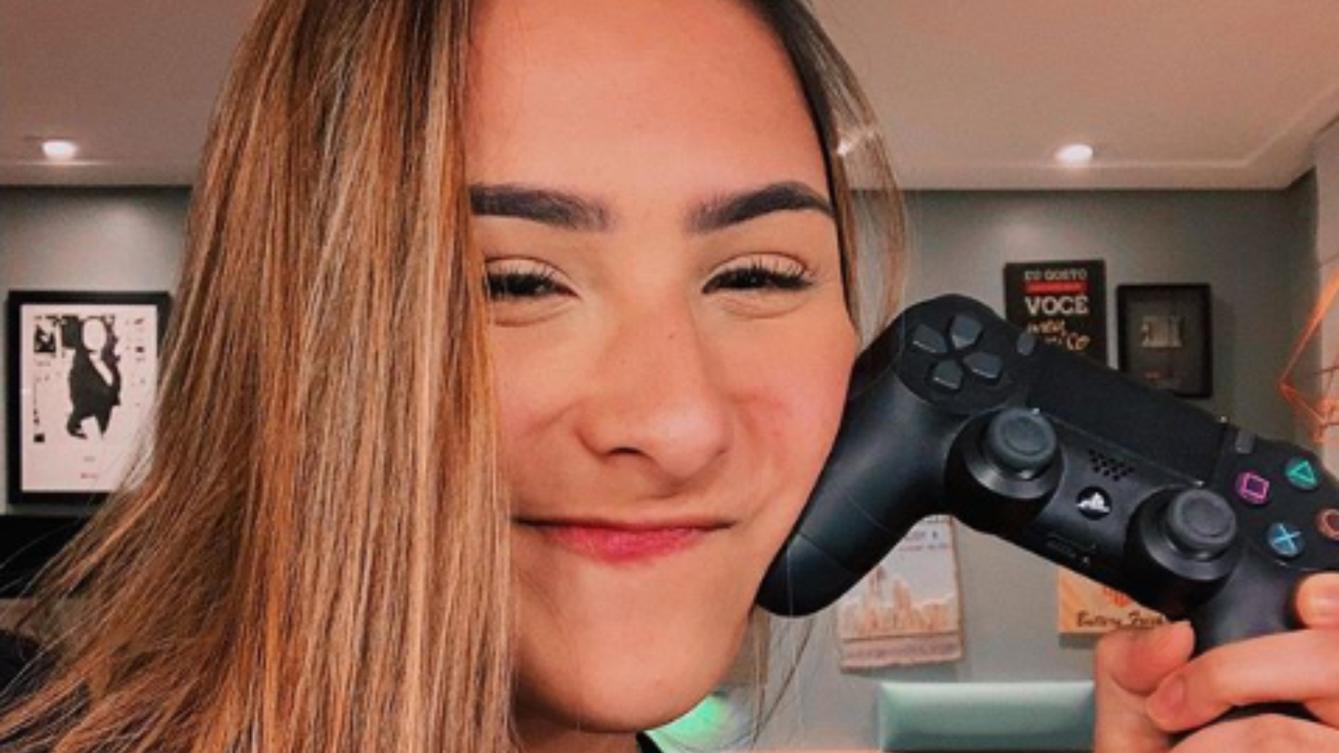 MÊS DA MULHER: Dos games para o mundo! Bibi Tatto revela preconceitos de ser uma menina no mundo dos jogos e fala sobre representatividade feminina no universo gamer