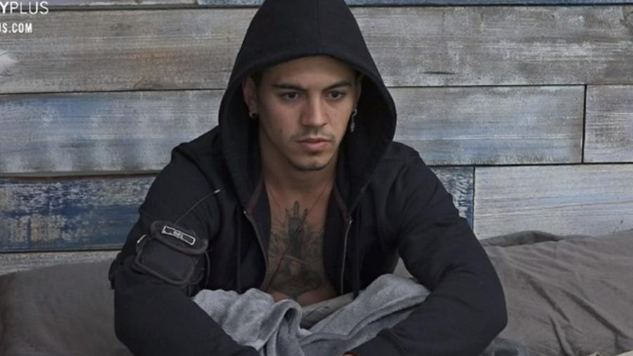 A Fazenda 12: NÃO ACEITOU! Biel fica inconformado após ser acusado de quebrar regras do reality