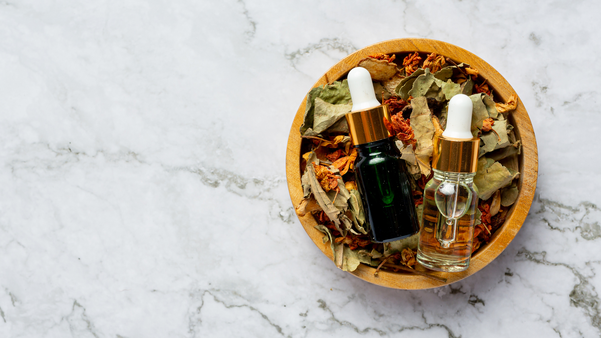 Óleo natural X Óleo essencial: descubra as diferenças e aprenda a usar cada um deles