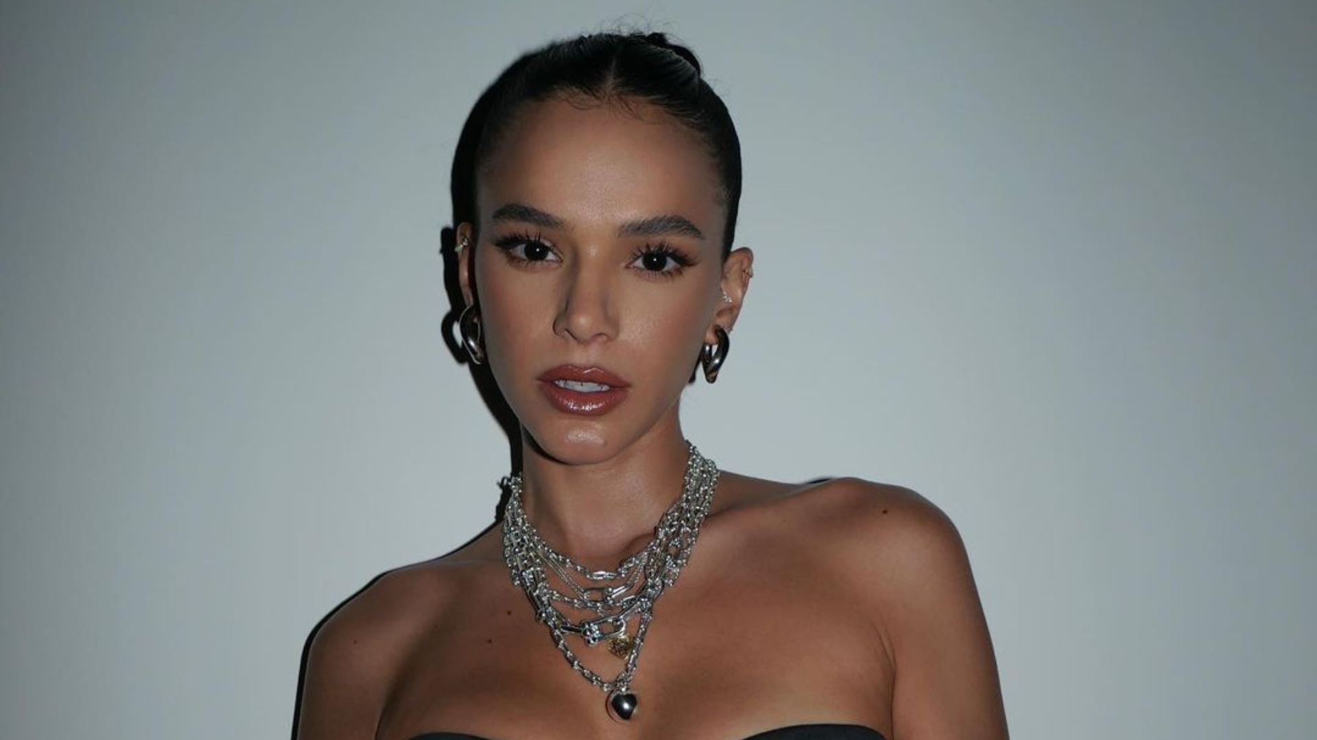 Bruna Marquezine revela que já duvidou de sua orientação sexual