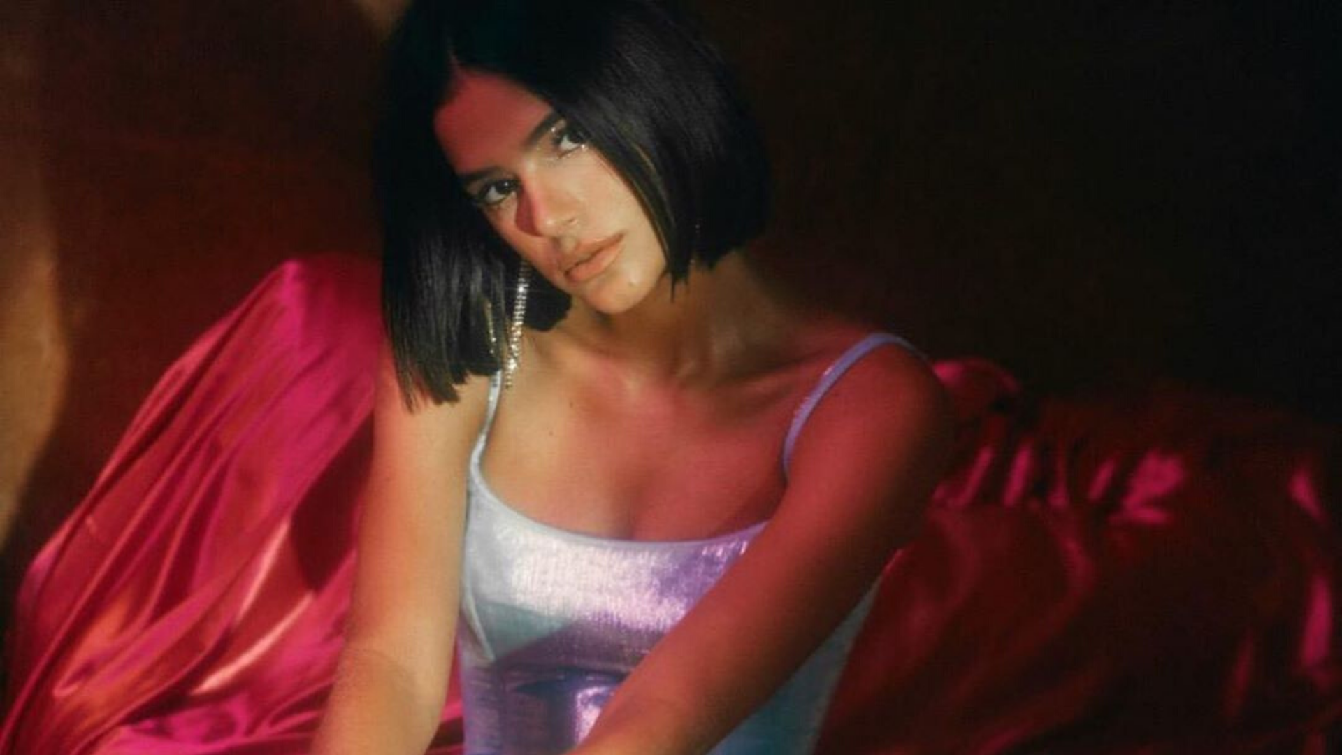 Bruna Marquezine é confundida com Manu Gavassi nas redes sociais: “Vocês se camuflam”