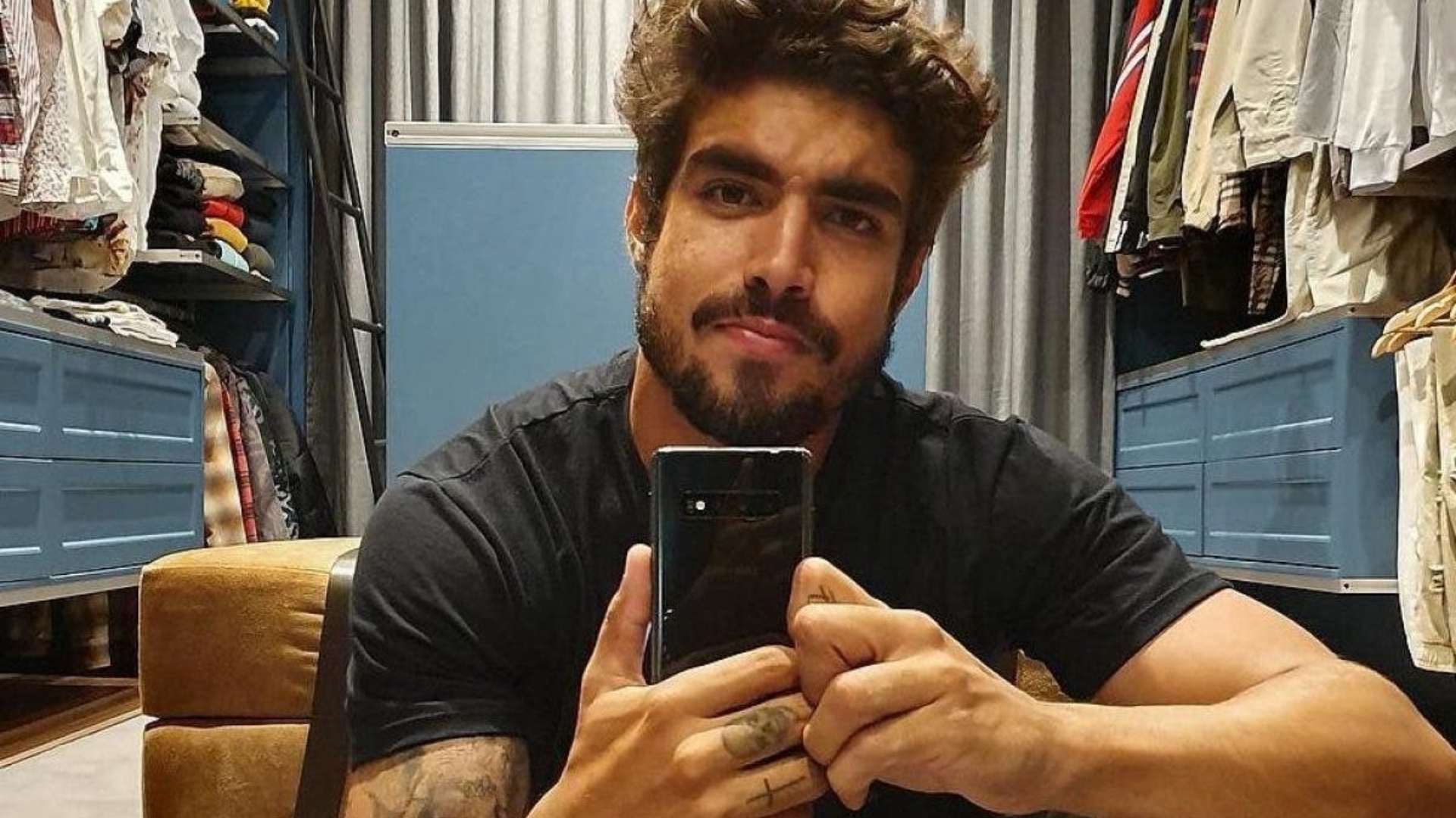 Caio Castro é o novo apresentador de ‘A Fazenda’, diz colunista