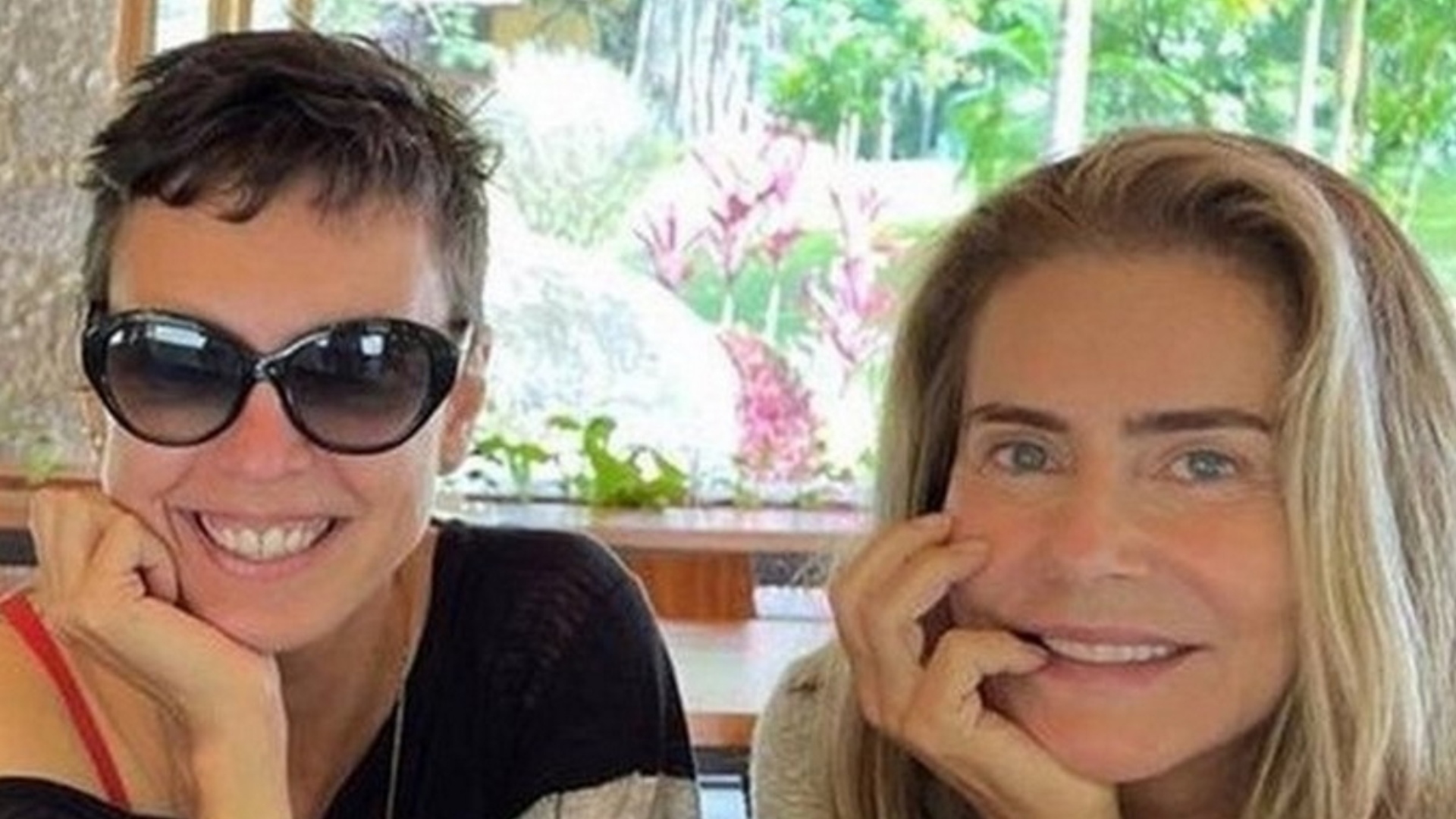 Maitê Proença assume namoro com Adriana Calcanhotto