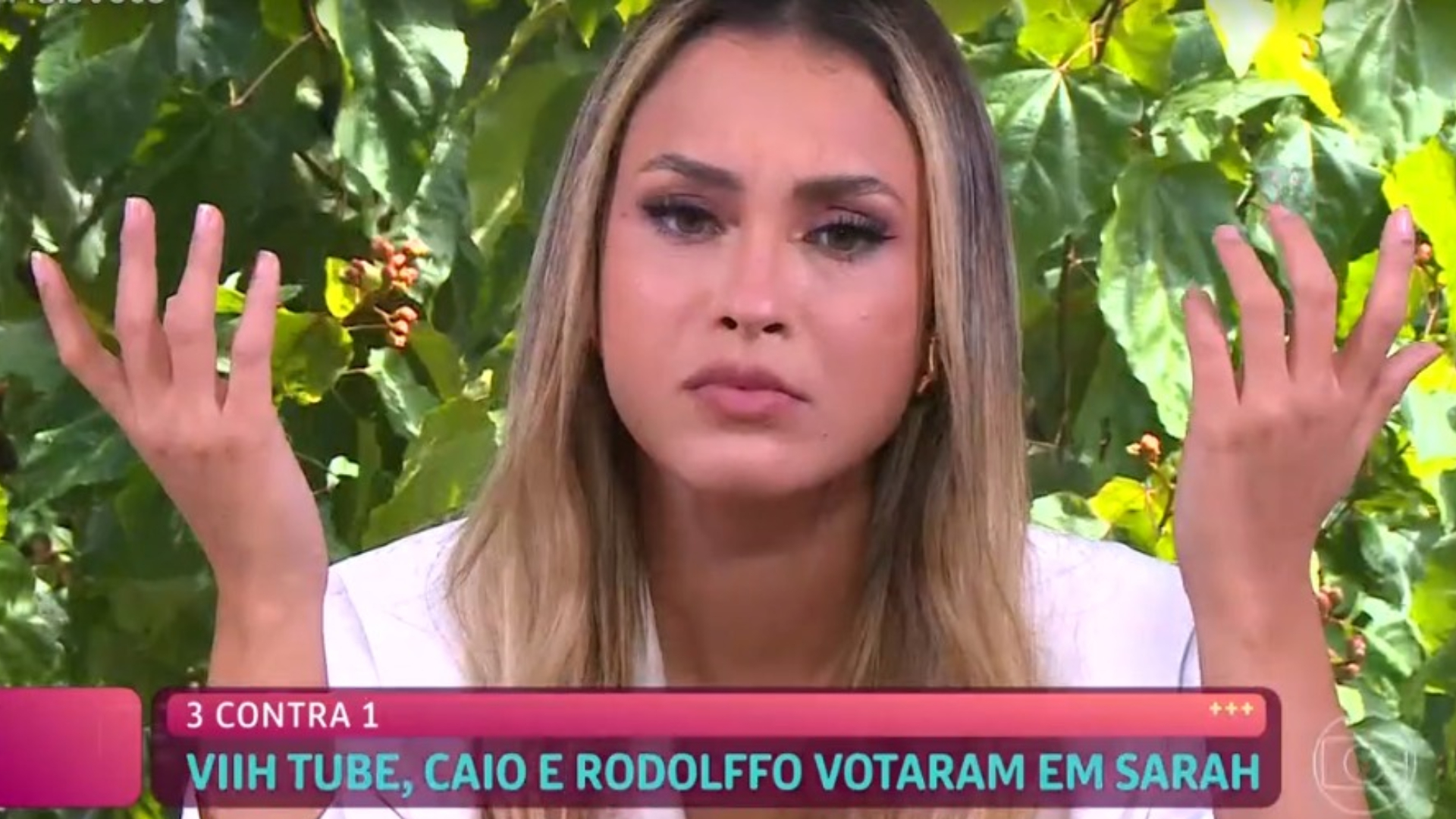 A queda por Rodolffo era real? Sarah Andrade responde, ao vivo, no ‘Mais Você’