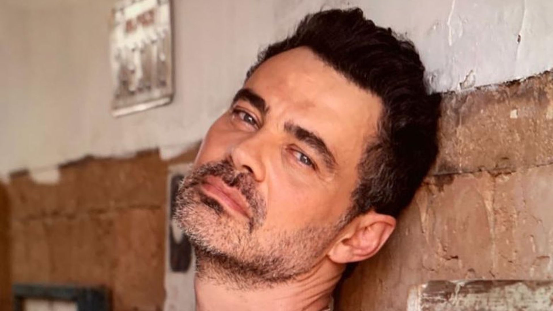 Carmo Dalla Vecchia revela que mantém contato com barriga de aluguel de seu filho