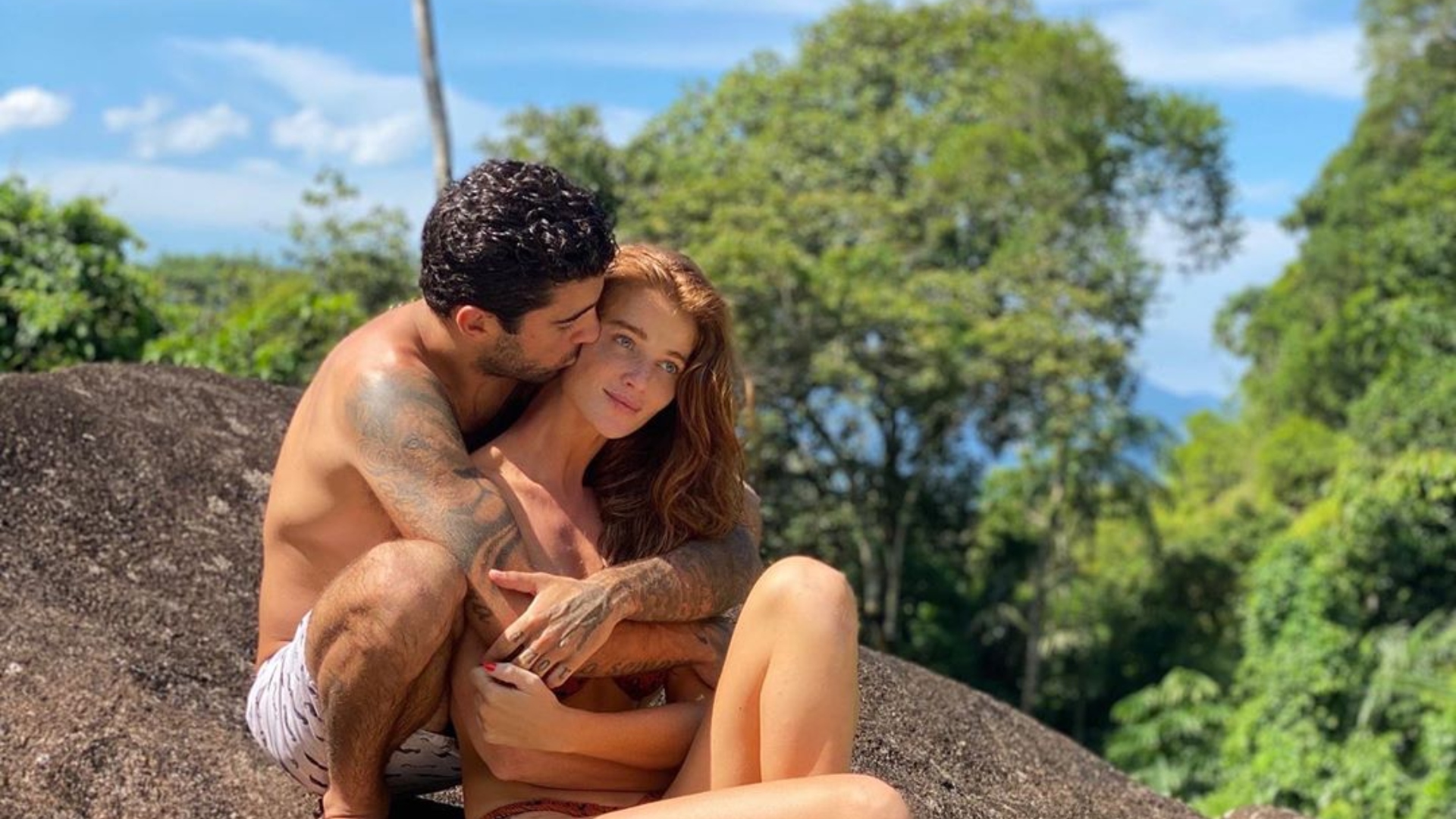Quem tomou a inciativa? Cintia Dicker conta a história do primeiro contato com Pedro Scooby