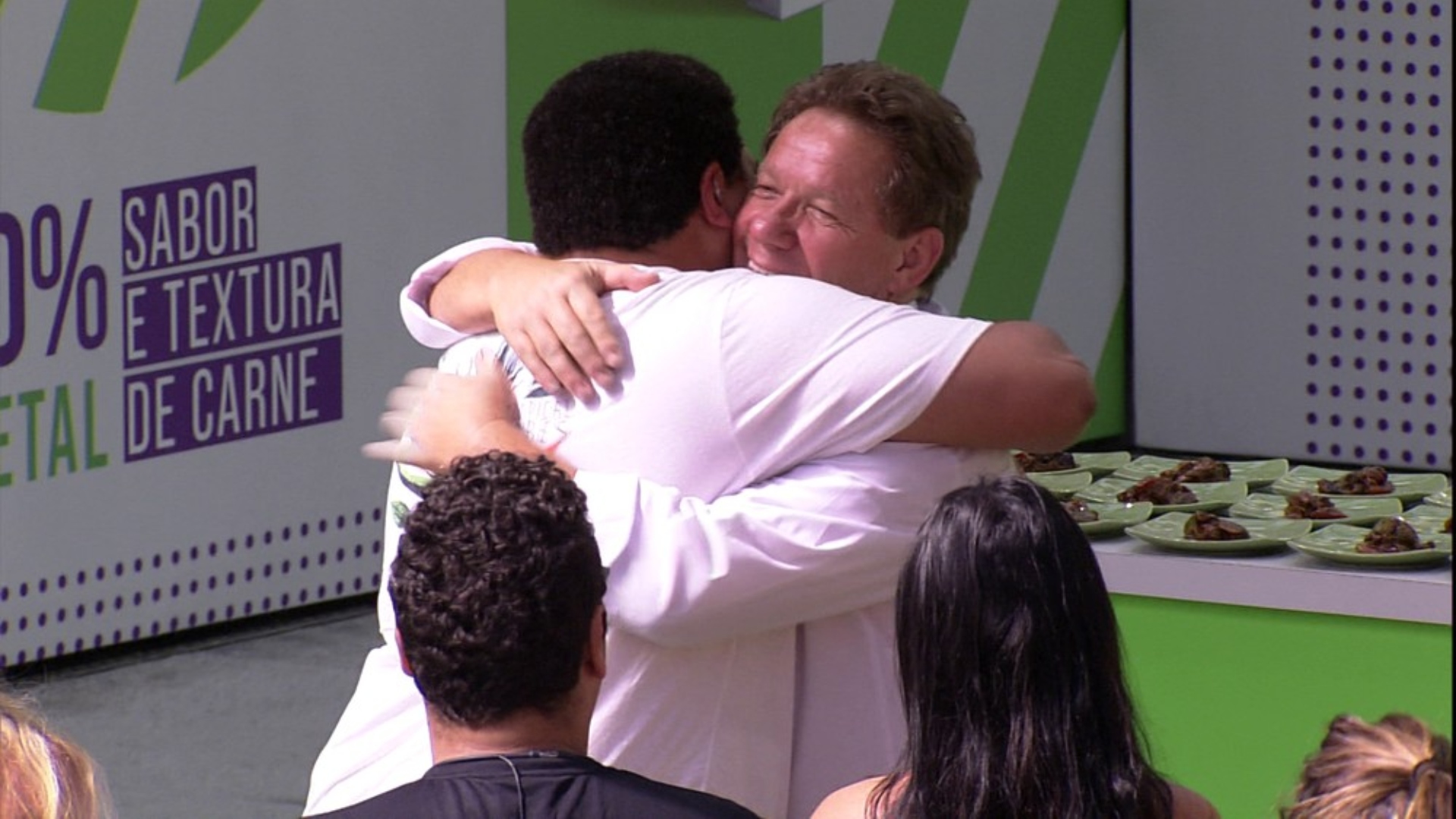 BBB20: Servidos? Após passarem fome, brothers recebem chefe francês para almoço especial
