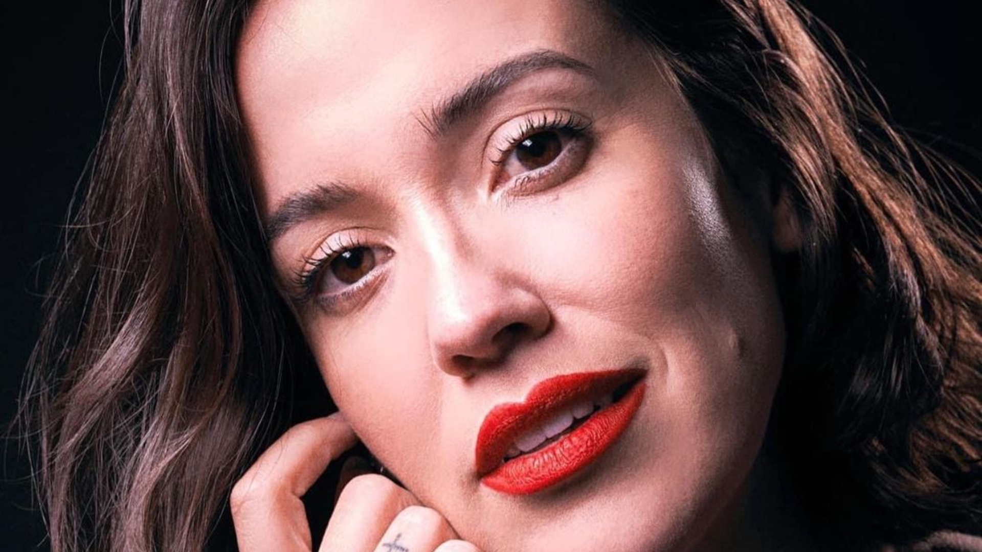 Claudia Campolina bate de frente e rebate machismo nas redes sociais