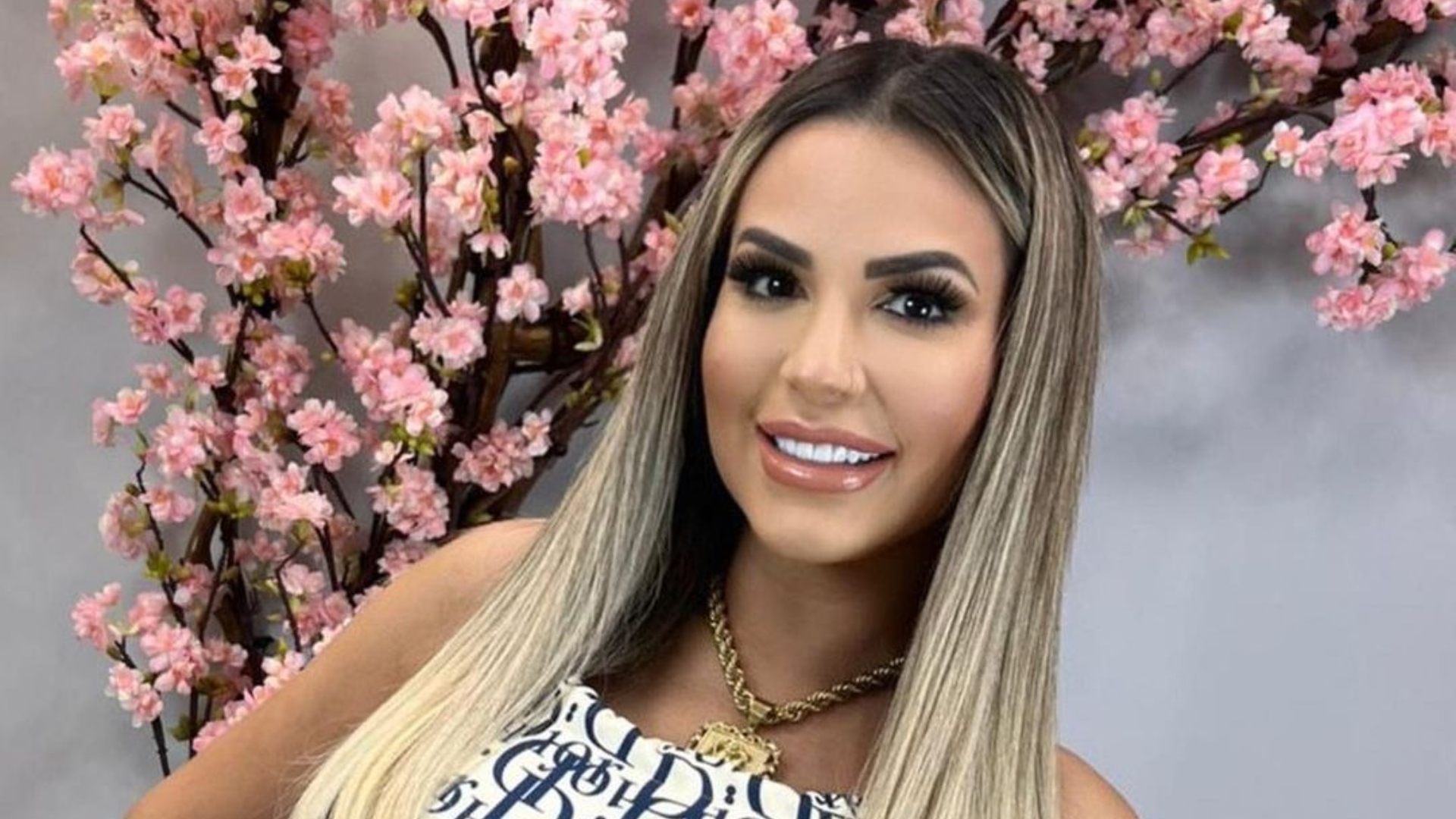 Deolane Bezerra detona Leo Dias e desmente falas do jornalista