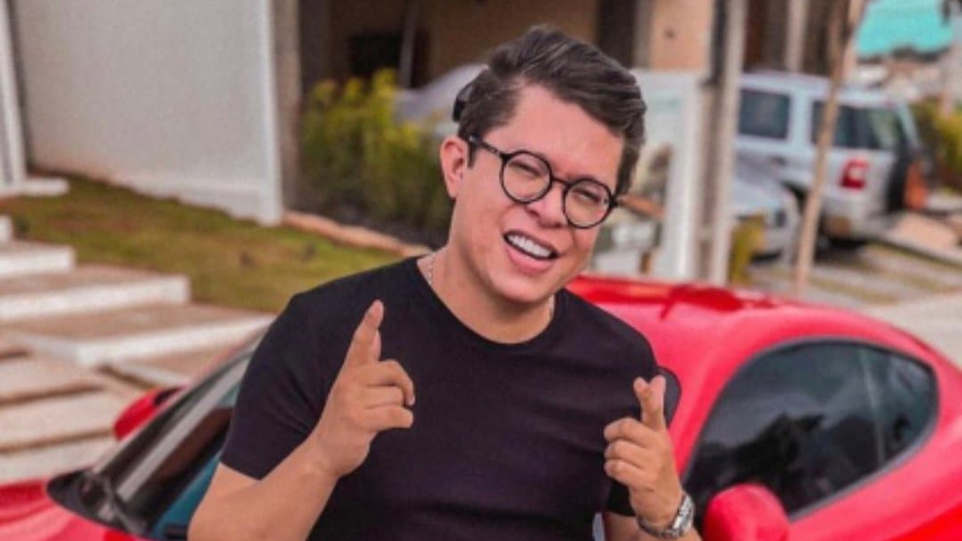 Após agredir a esposa, DJ Ivis é preso no Ceará