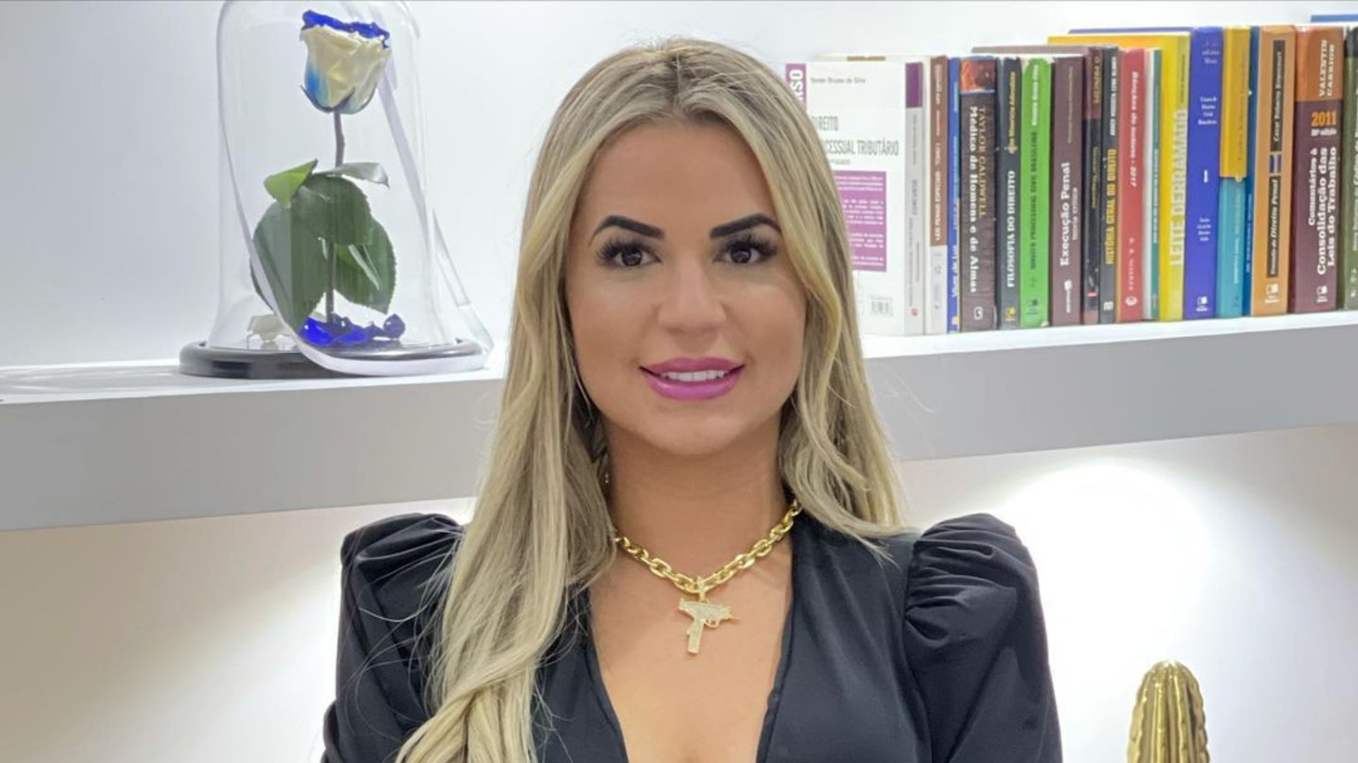 Viúva de MC Kevin, Deolane Bezerra esbraveja com boatos de que está usando substâncias ilícitas: “Não invente mentiras sobre mim”