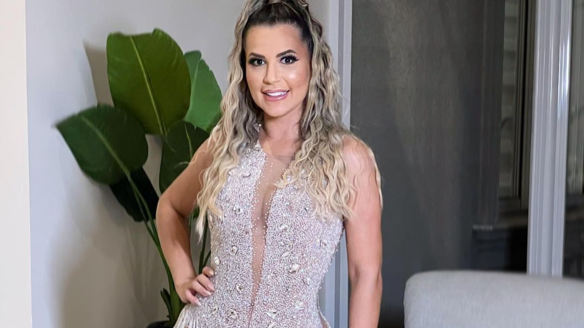 Deolane faz desabafo sobre perda de patrocínios pela sua posição politica