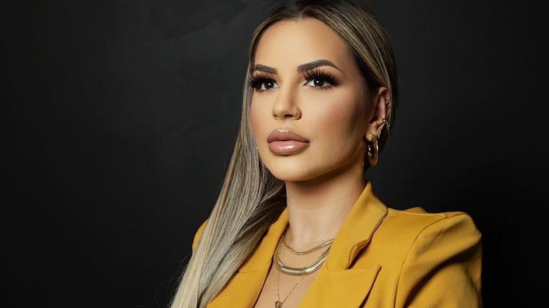 Web aponta evidência de que Deolane Bezerra estará no ‘BBB22’