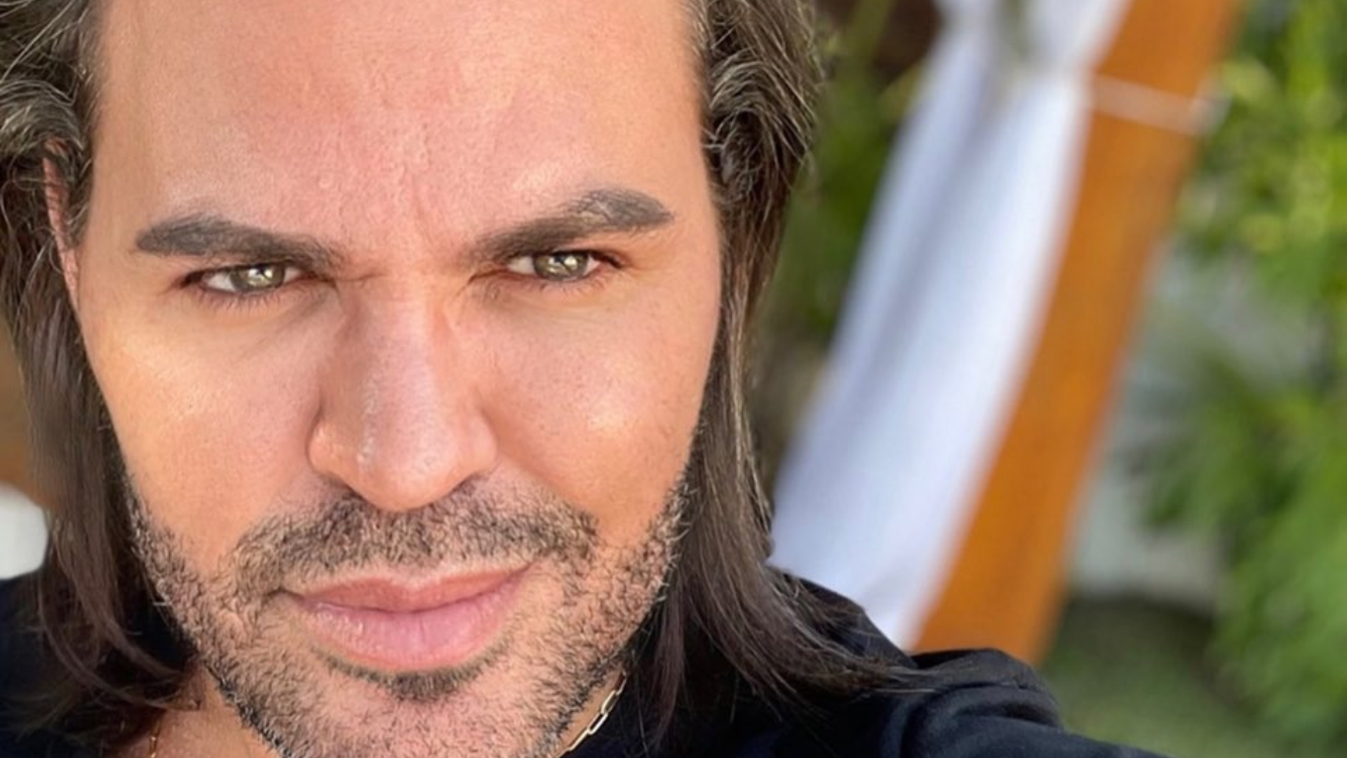 Eduardo Costa conta quantas vezes por semana faz sexo e revela vício no ato: “Tenho problema com isso”
