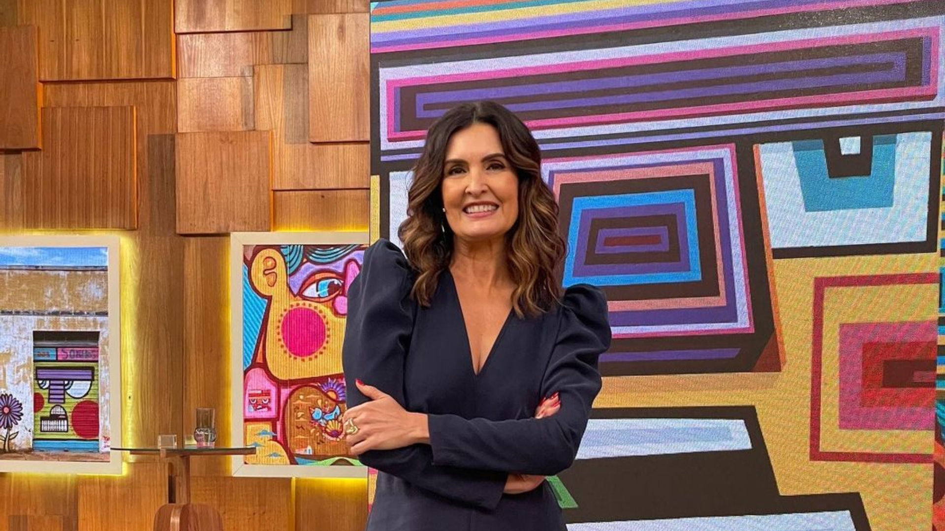Fátima Bernardes esclarece se filho deixou o Brasil após golpe