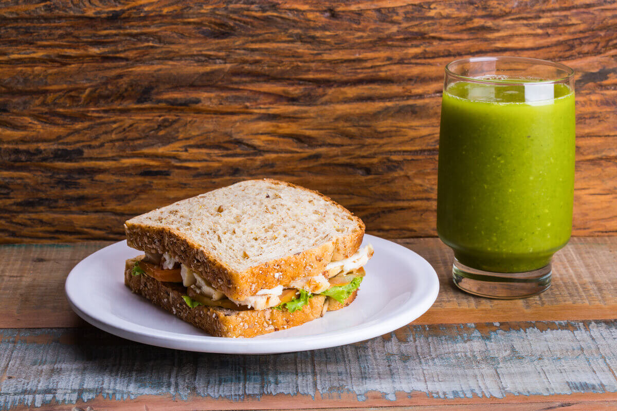 4 lanches fit com frango para comer antes do treino
