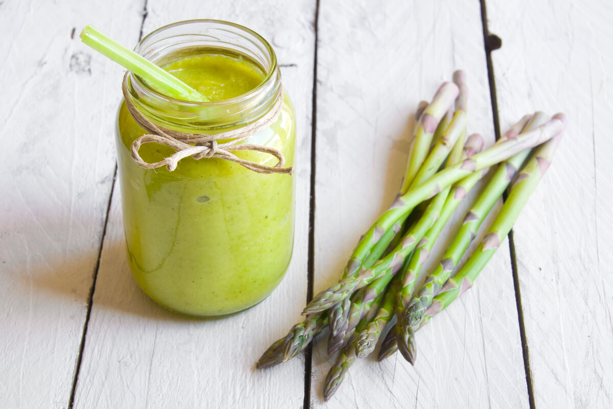 4 sucos detox para limpar o organismo para o verão