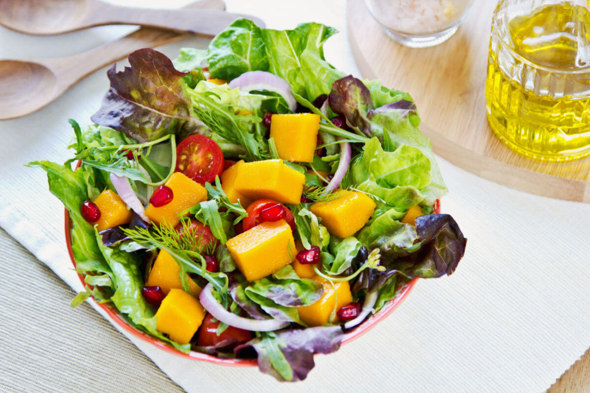 5 saladas fit para ajudar a emagrecer