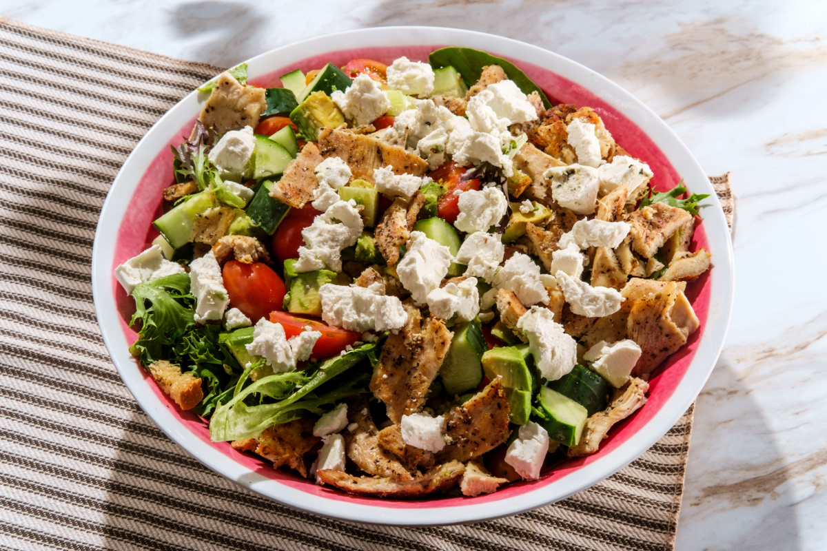 5 saladas fit para incluir na dieta