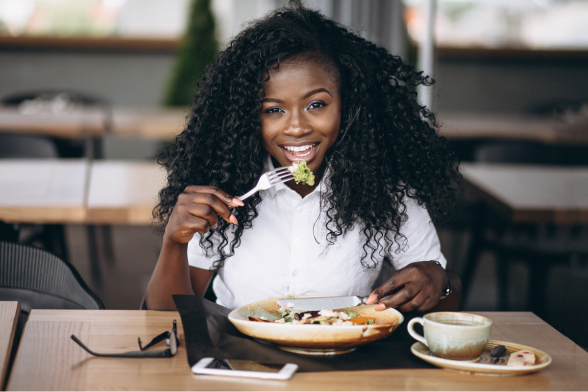 Saiba como eliminar peso comendo todas as refeições diárias
