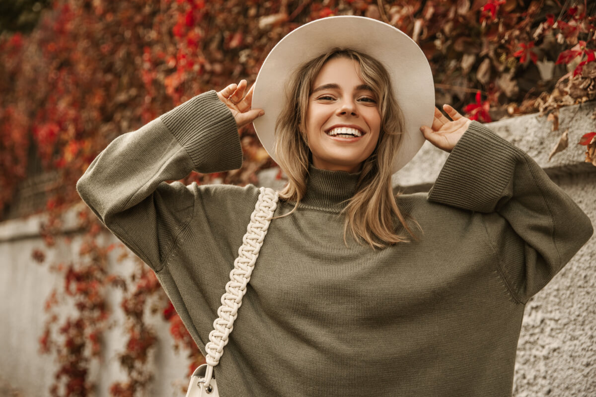 Veja como aproveitar roupas para criar looks de outono