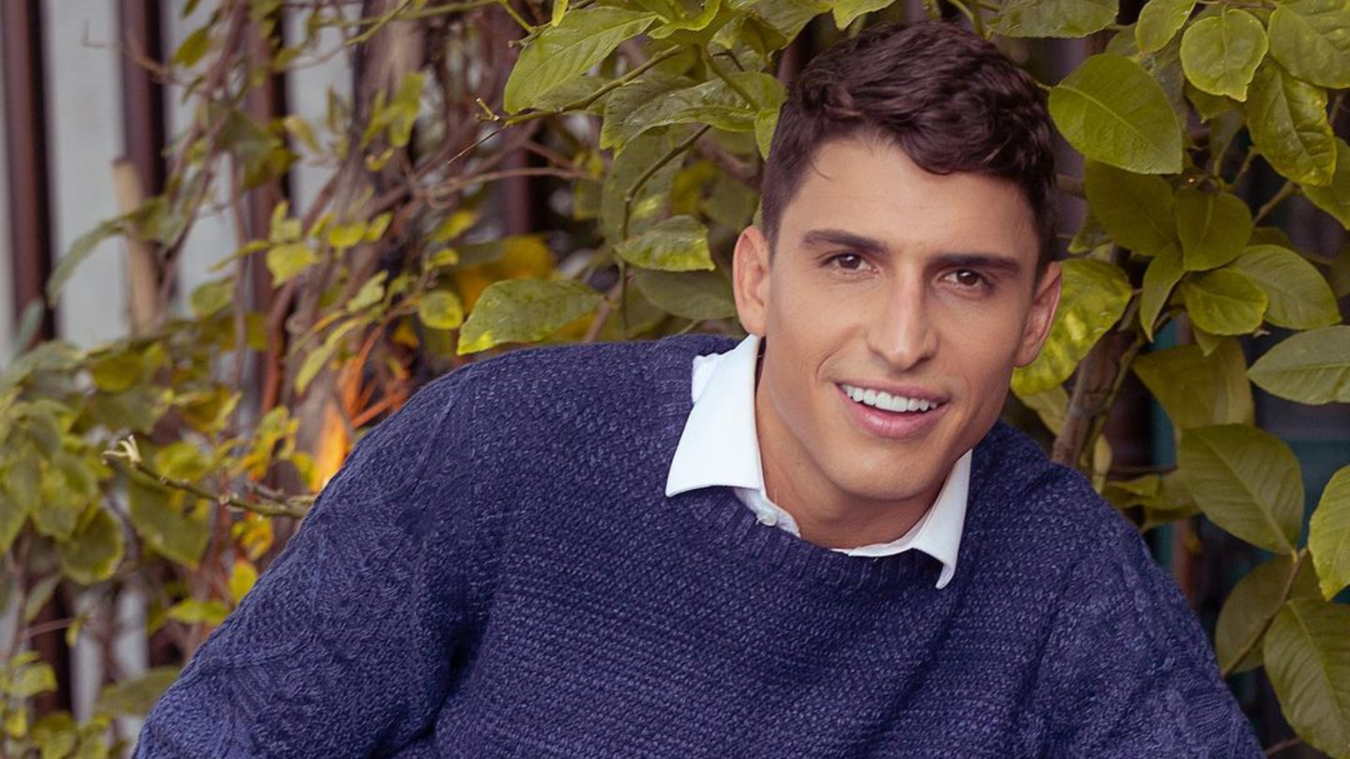 Promessa é dívida! Felipe Prior cumpre o que disse no ‘BBB’ e presenteia o pai com uma moto