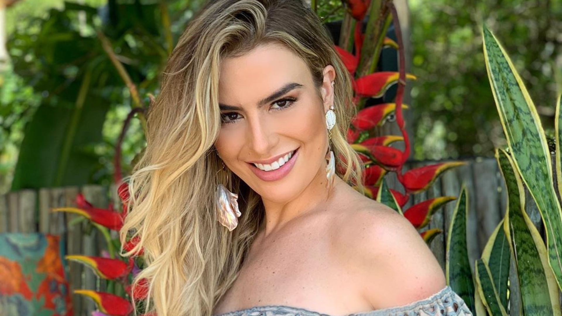 Inspire-se! Repórter do BBB, Fernanda Keulla fala sobre ‘vício fashion’ que adquiriu neste verão; Assista ao vídeo