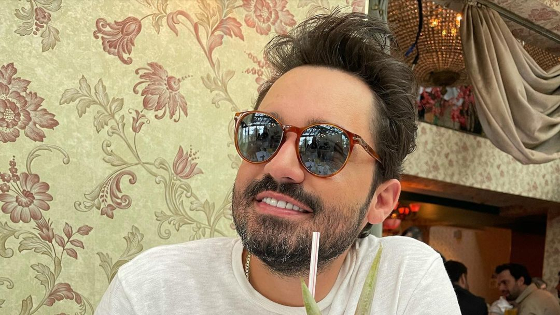 A fila andou? Fernando Zor pode estar com um novo affair com cantora, segundo colunista