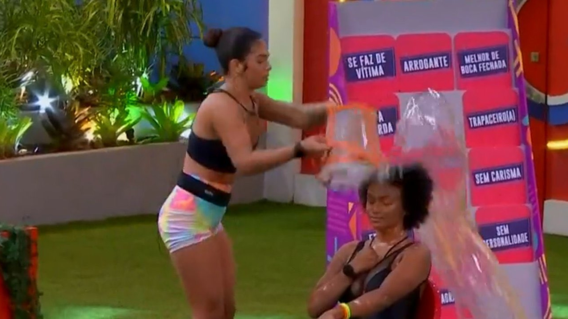 BBB22: Web pede expulsão de Maria após bater em Natália