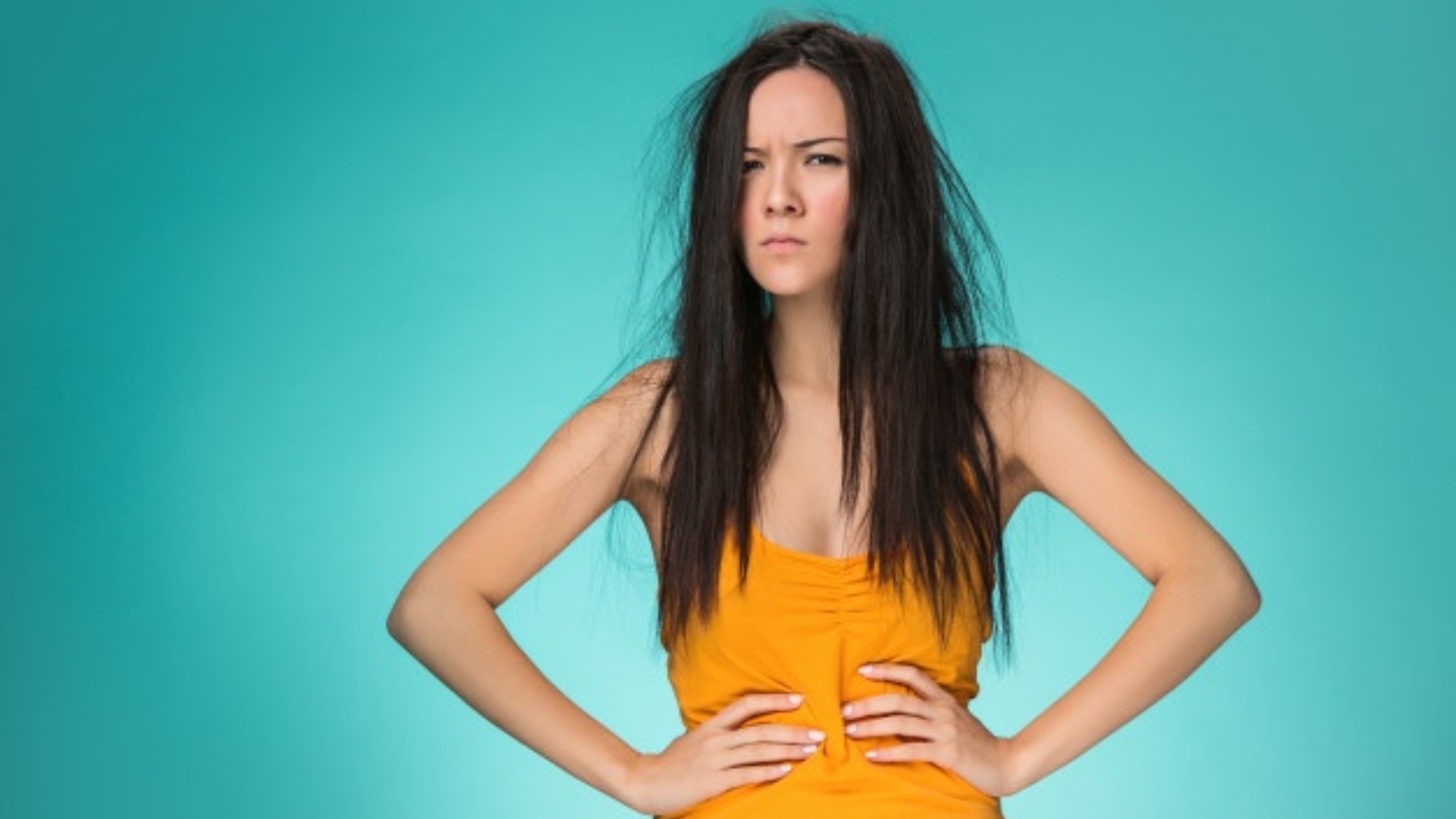 Dermatologista dá dicas de como lidar o cabelo nos dias úmidos