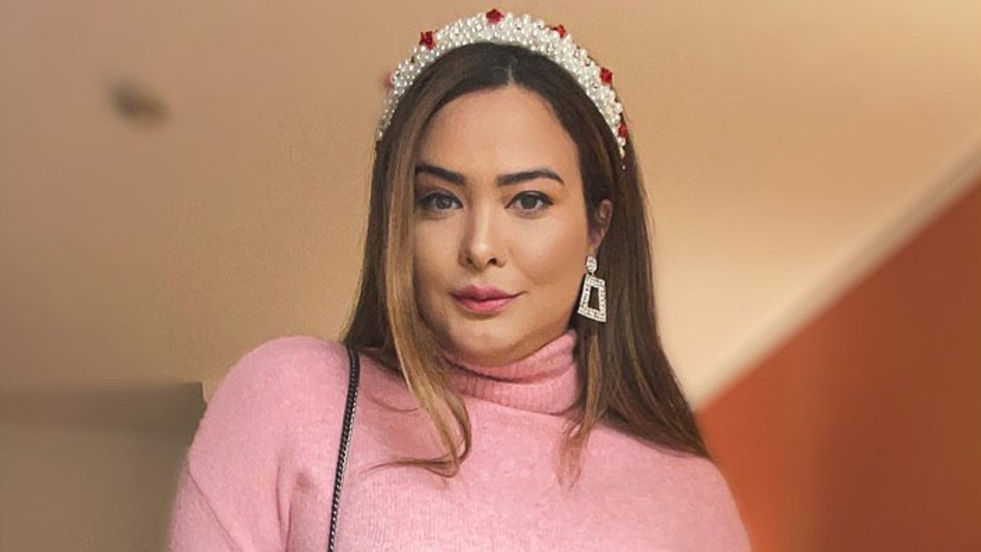 Geisy Arruda exibe marquinha poderosa e provoca internautas