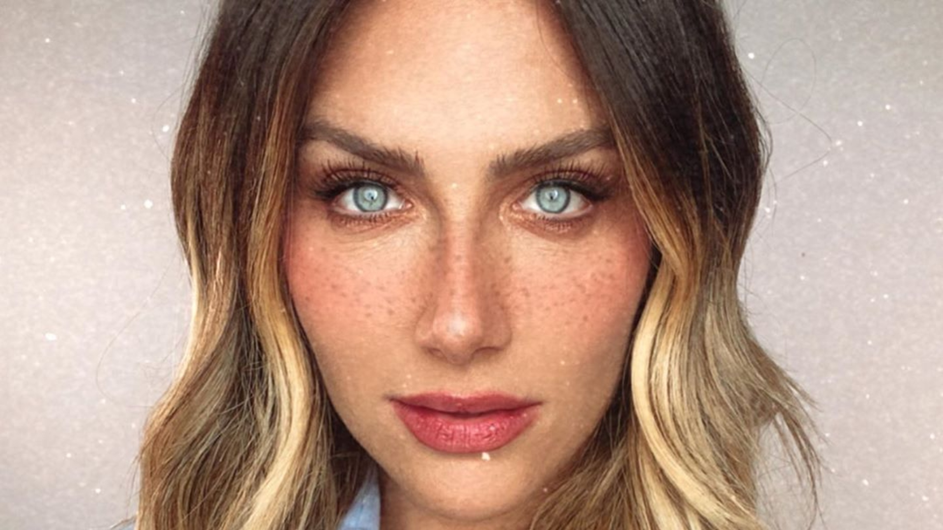 Explosão no fofurômetro! Giovanna Ewbank exibe clique fofíssimo de Zyan fazendo biquinho enquanto cochila