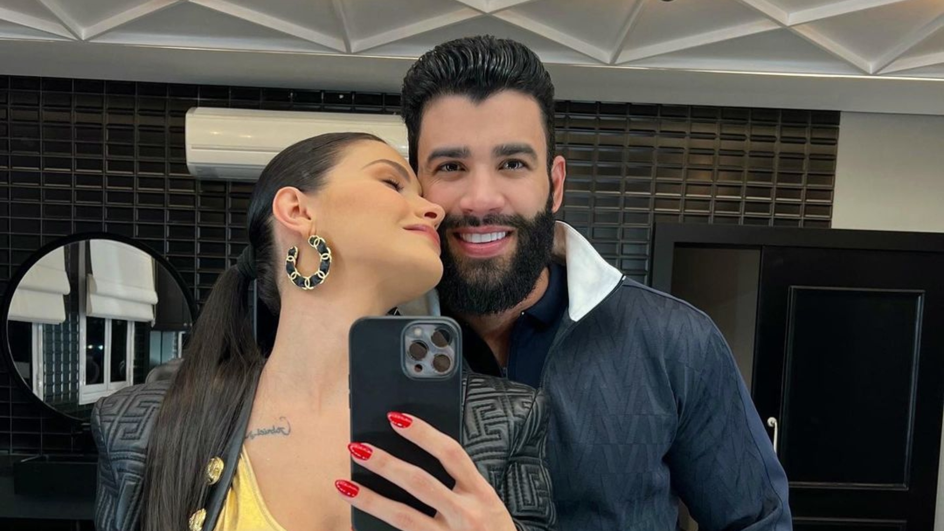 Clima quente: Gusttavo Lima manda mensagem picante para Andressa Suita