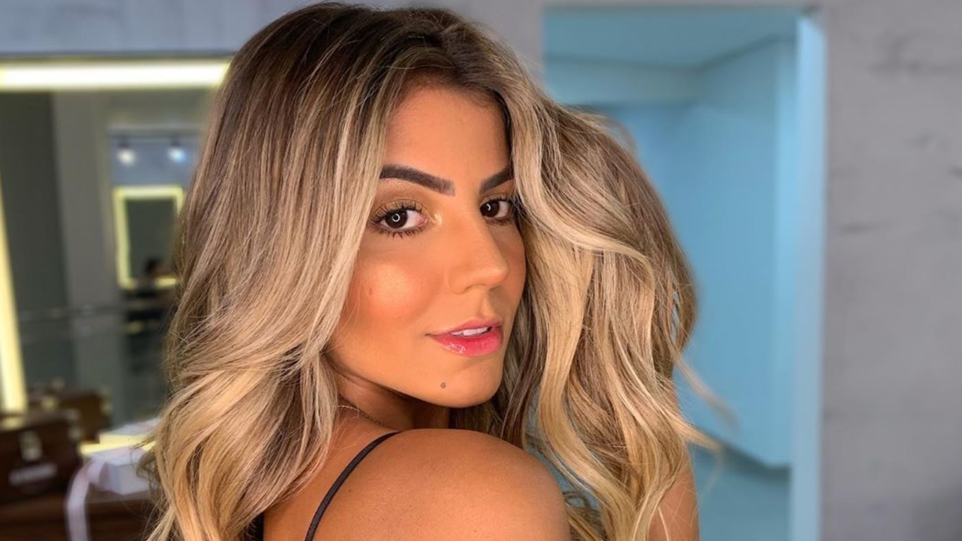 Hariany apaga todas as fotos de ‘A Fazenda’ do seu perfil no Instagram e desabafa: “Só quero voltar a ser aquela Hari alegre”