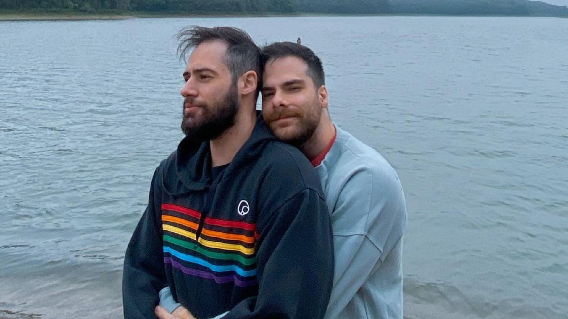 Pedro HMC, esposo de Paulo Vaz, se pronuncia sobre sua morte
