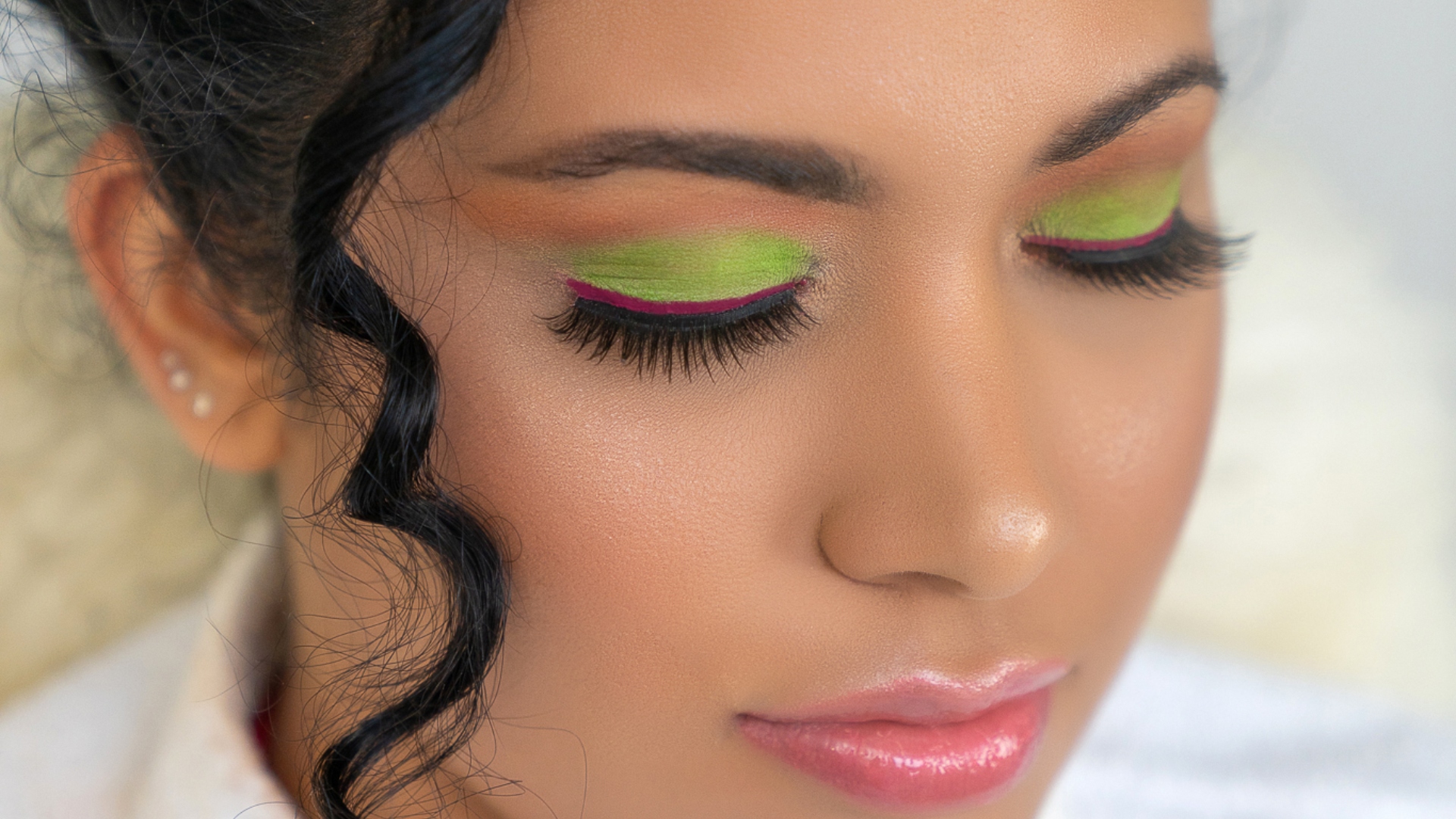 Colorful of love! Conheça as dicas para seguir a nova tendência de maquiagem da primavera e verão 2020