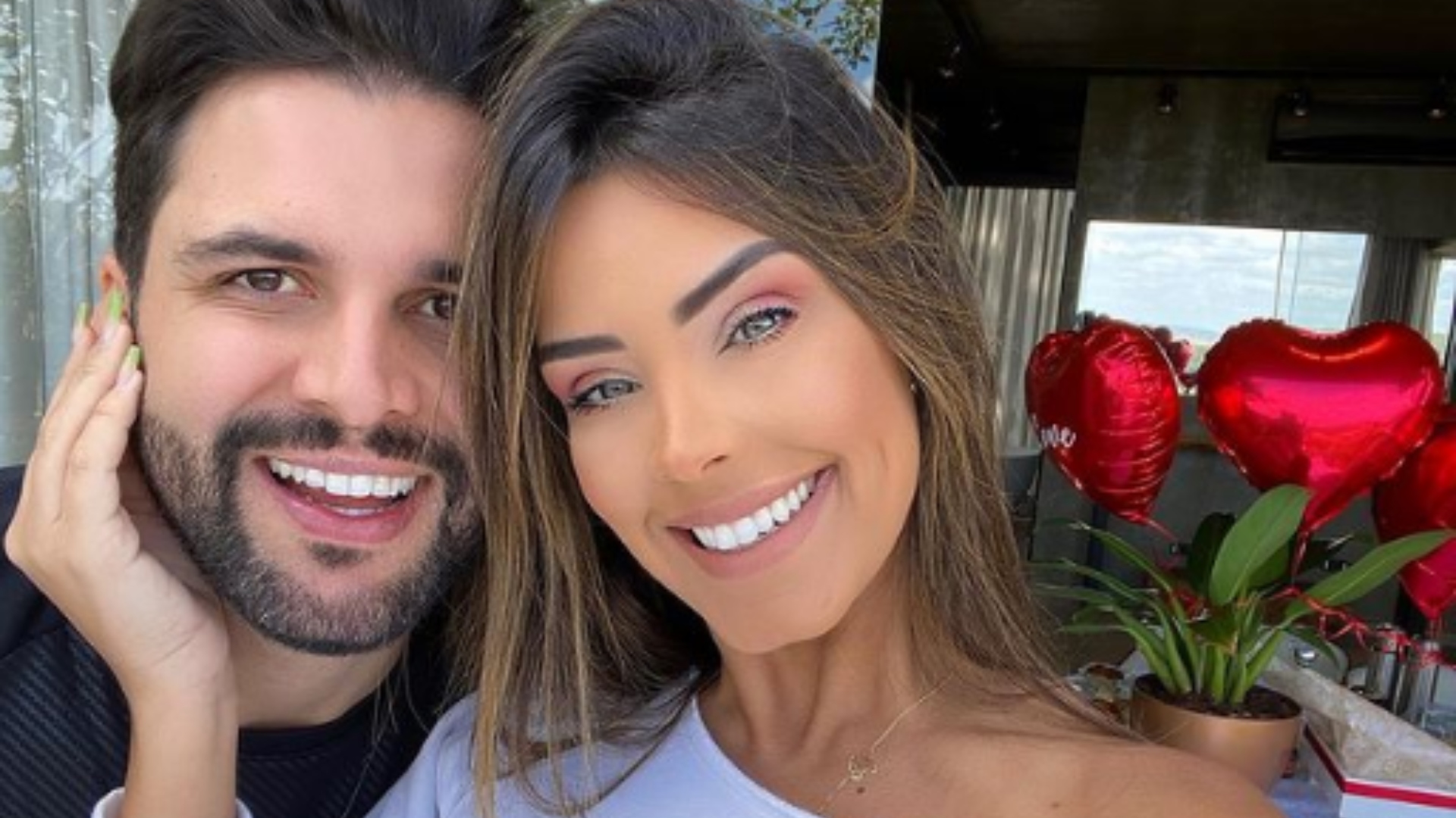 Marido de Ivy Moraes é acusado de traição às vésperas do casamento, diz colunista