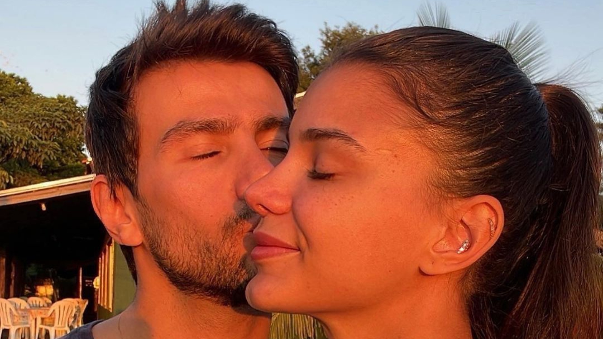 Jakelyne Oliveira registra momentos especiais e se declara para Mariano: “Minha melhor escolha”