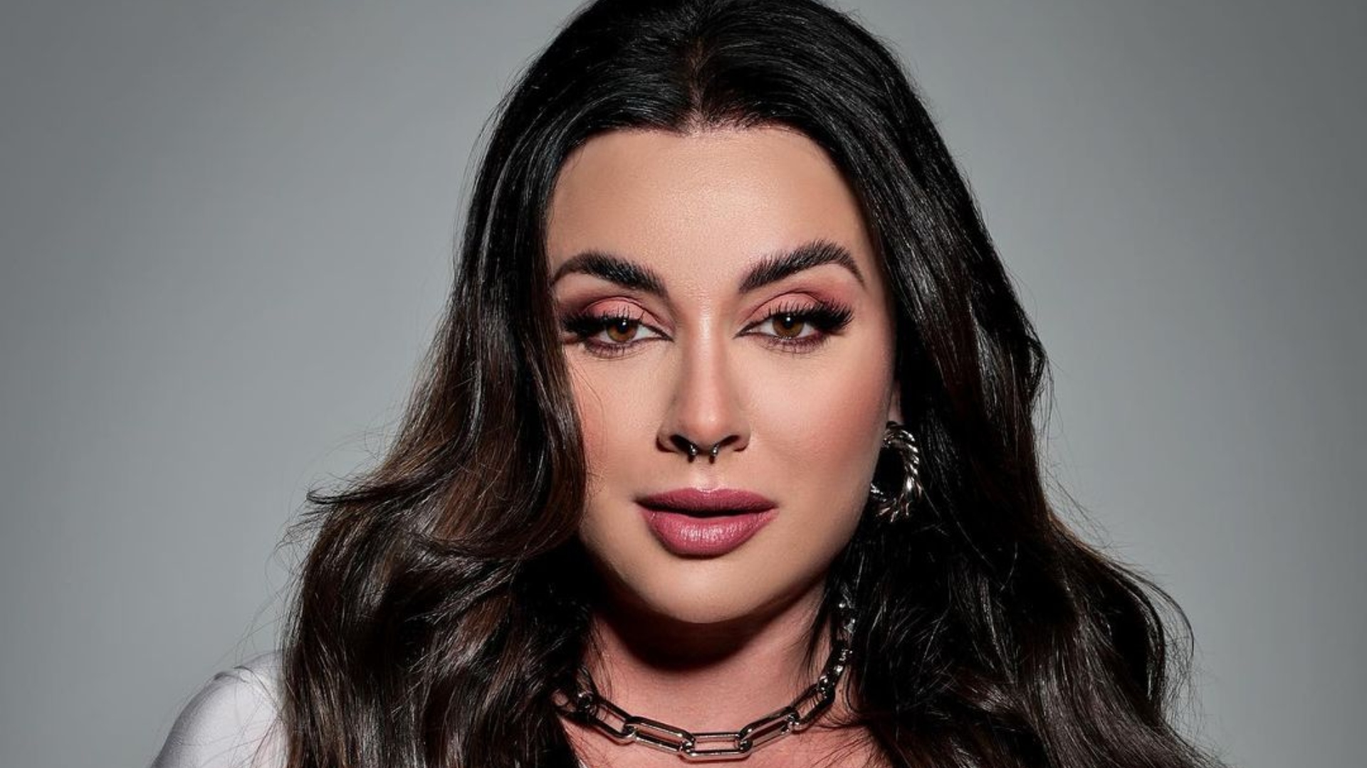 Juju Salimeni abre o jogo sobre tamanho do bumbum e revela se é original