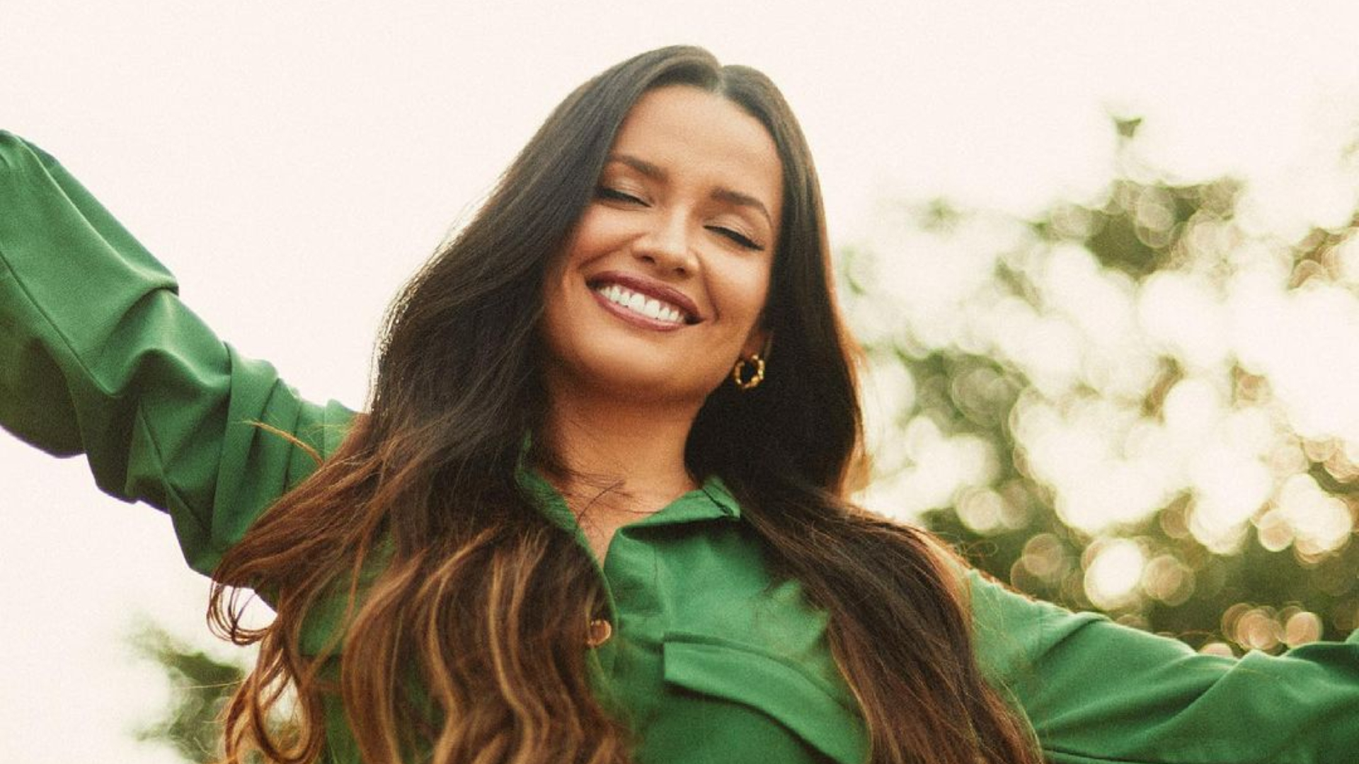 Juliette abre álbum de fotos pessoal e mostra sua volta para a Paraíba