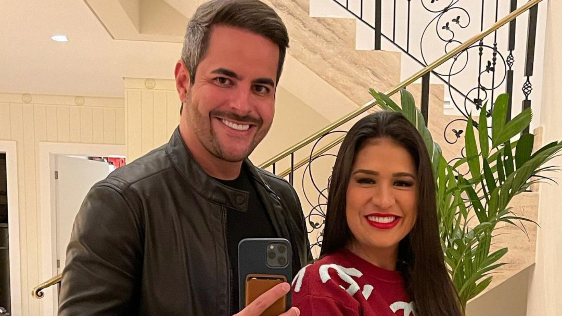 CLIMÃO! Simone conta que o filho já flagrou ela e o Kaká Diniz na hora H