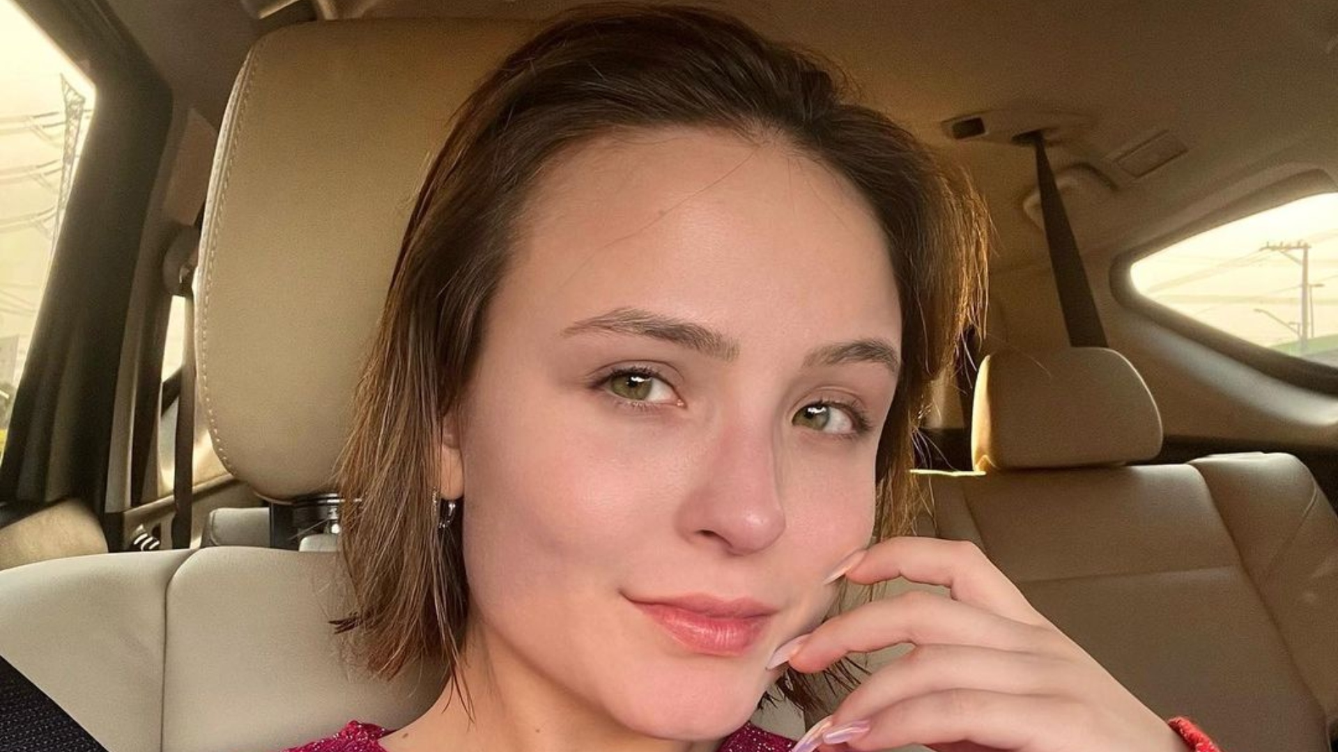 Larissa Manoela fala sobre diagnóstico de endometriose e ovário policístico: “Não é fácil”