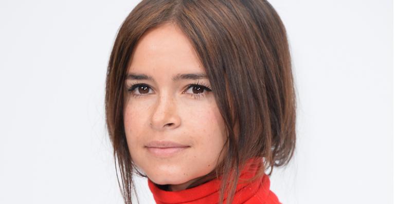 Tendência: cabelo para dentro da gola é aposta fashionista