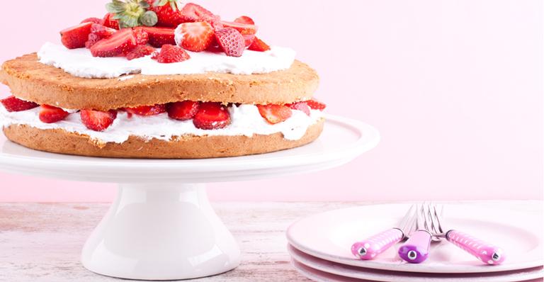 Stand cake: aprenda a fazer pratos altos para bolos