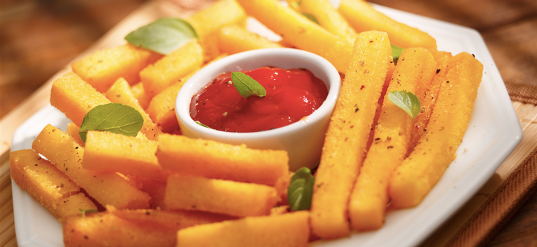 Polenta assada com ervas finas