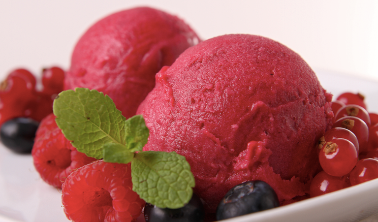 Receita do dia: sorbet de vinho com pera