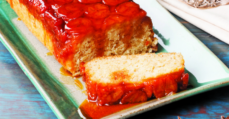 Doce vegano: bolo invertido de banana