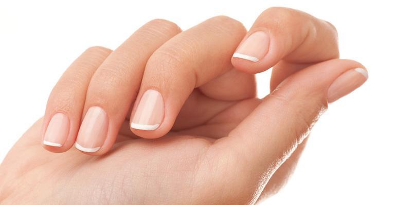 10 jeitos de usar esmalte incolor