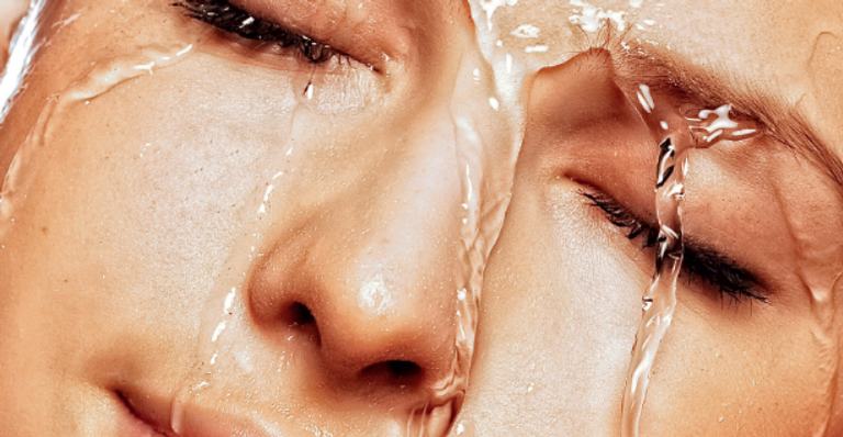 Tudo o que você precisa saber sobre o cosmético do momento: a água micelar