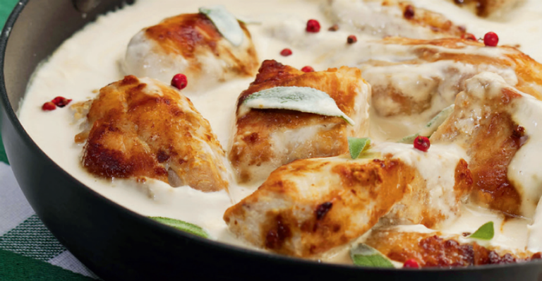 Receita do dia: Frango ao molho cremoso de queijo